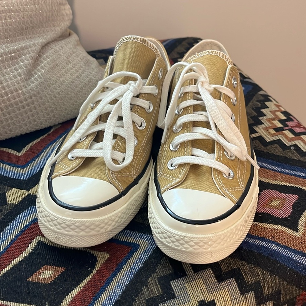 NWOT Converse Vintage Canvas
